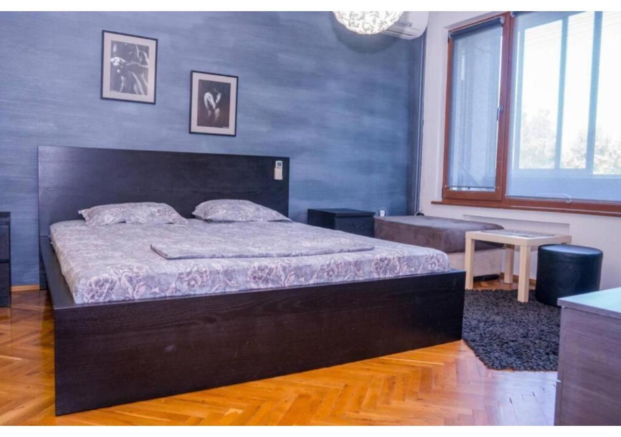 Luxury Apartment On The First Line To The Sea Burgas City Exterior foto