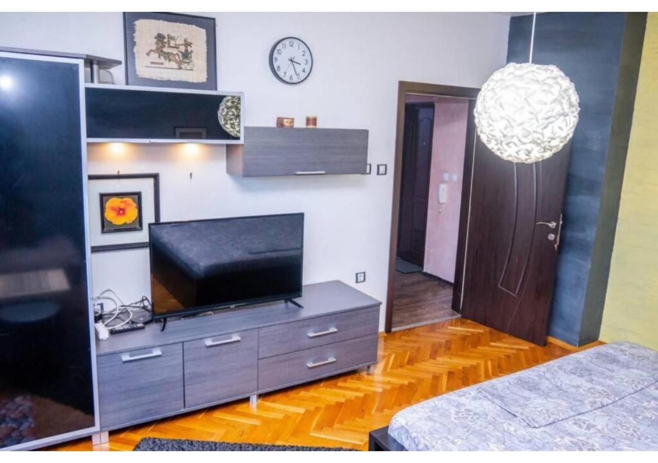 Luxury Apartment On The First Line To The Sea Burgas City Exterior foto
